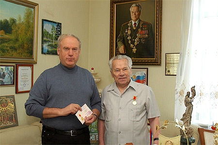 М.Т. Калашников награжден медалью «За выдающийся вклад в развитие коллекционного дела в России»